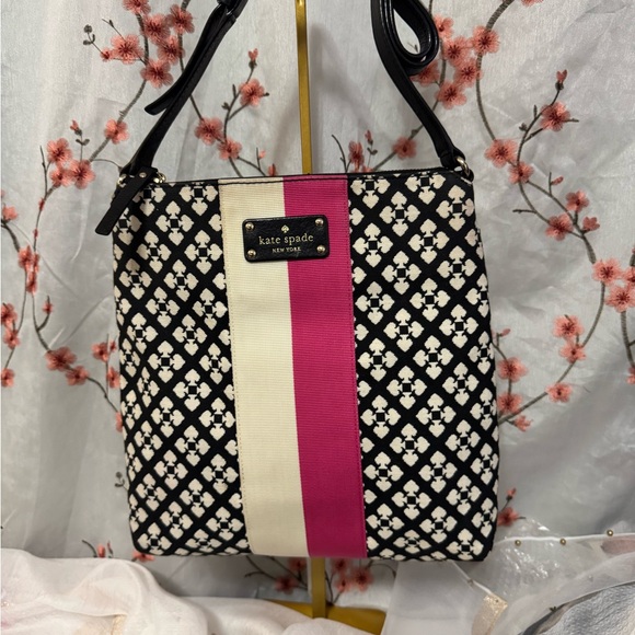kate spade Handbags - Kate Spade Black and Pink Patterned Crossbody Bag